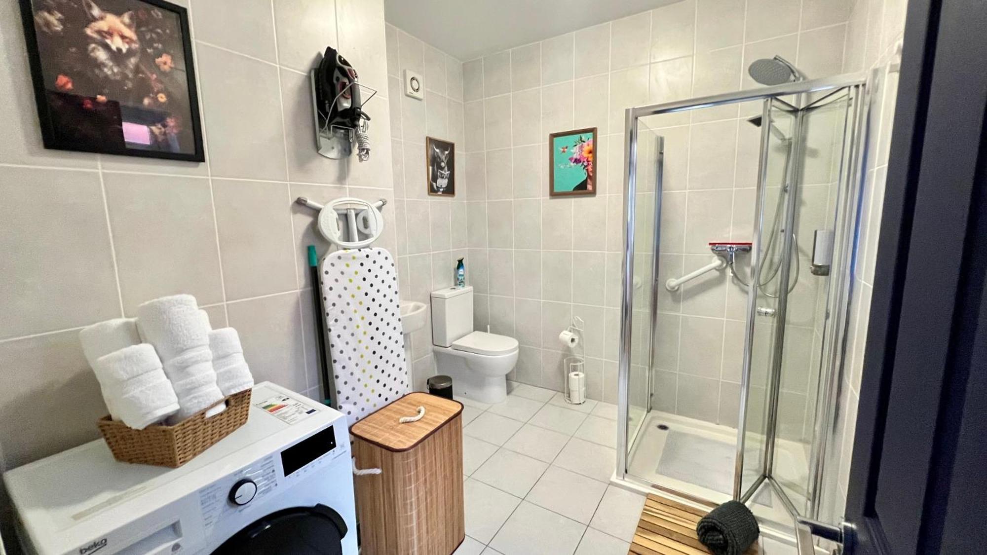 Rest Boutique Golders Green Лондон Екстериор снимка